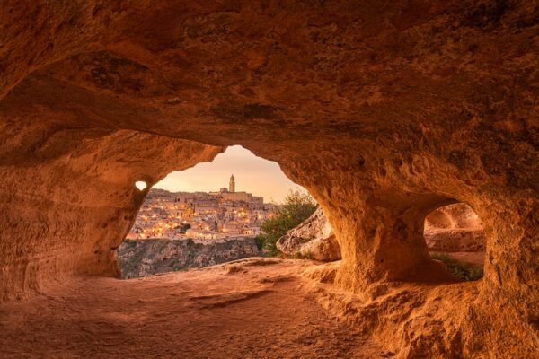 MATERA: LA CIUDAD QUE ITALIA QUISO OLVIDAR